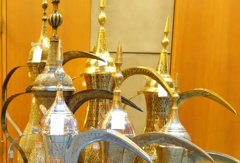 Traditionele dallah-koffiepotten uit de Verenigde Arabische Emiraten